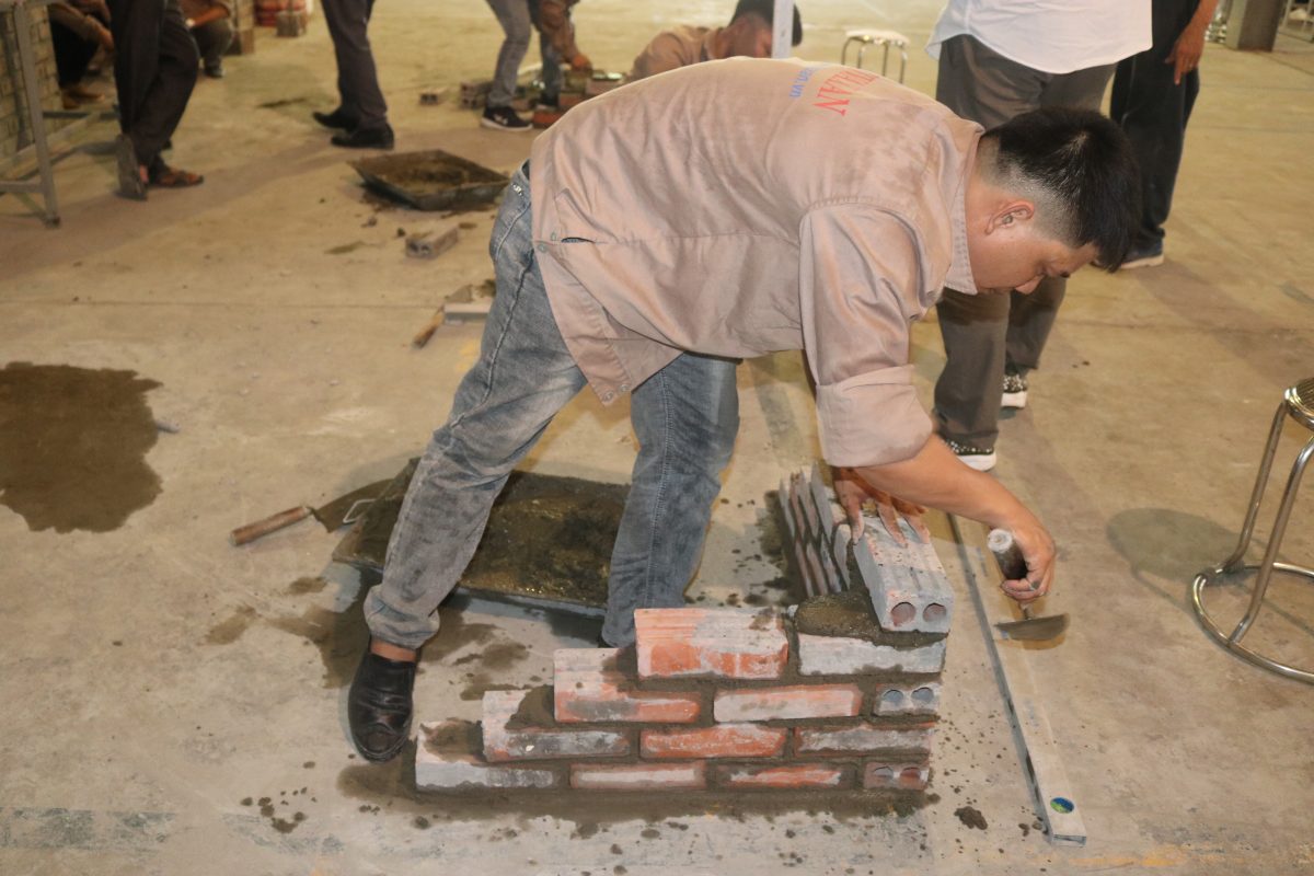 Công ty cổ phần Vạn Xuân Vivaxan
